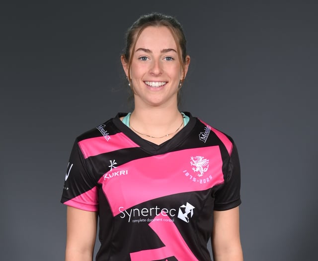 Munday enjoying 'every minute of life' with Somerset 