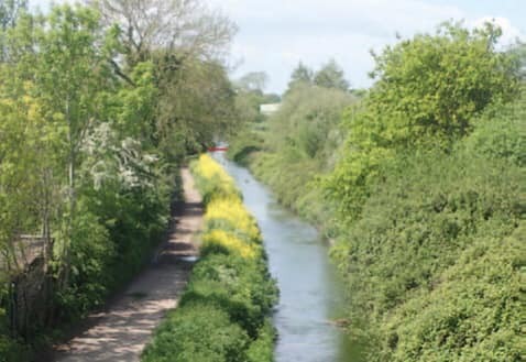 Existing path alongside the Cheddar Yeo in Cheddar (Photo: The Strawberry Line Society)