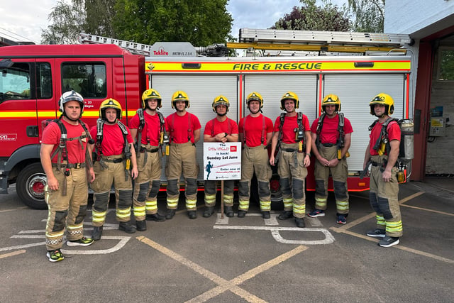Firefighters raise more than £1,000 for charity at 10k run