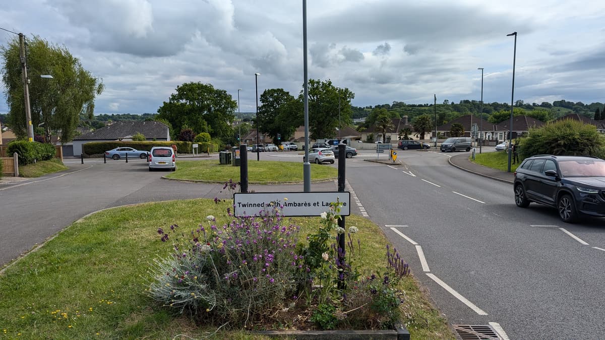 'Welcome to Frome' sign located by Midsomer Norton | mnrjournal.co.uk