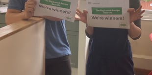 Teacher and student in recipe contest