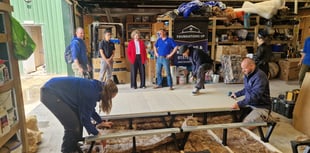 MP visits building company to discuss energy saving measures in homes