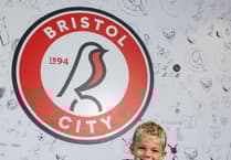 Youngster Robbie signs for Bristol City Academy