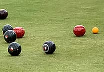 Mixed fortunes for Prattens' bowlers
