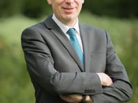Chief executive of B&NES council announces intention to step down