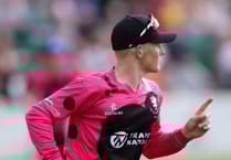 Talented Thomas signs 'rookie' contract with Somerset