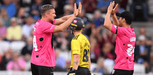 Somerset through to T20 quarter finals after beating rivals