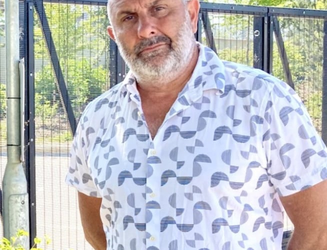 Cllr Chris Warren is keen for the council to cut waste and tax taxpayers’ money. He is calling for the B&NES Chief Executive not to be replaced when he retires in January.