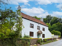Characterful cottage from the 1500's available for £595,000