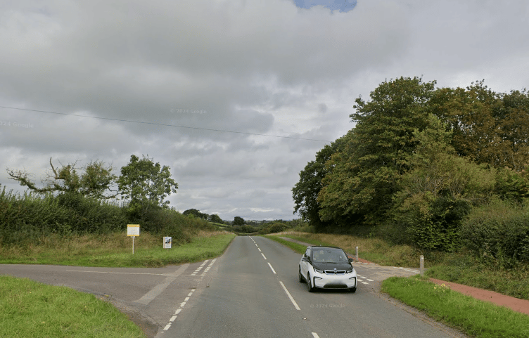 Police were called to Chapel Lane near the junction with Kingshill Lane at around 9.40pm on Sunday August 3.