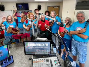 Paulton Ukulele Band thrills Somer Valley FM