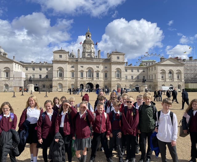 Year 6 pupils visit House of Lords as of London trip