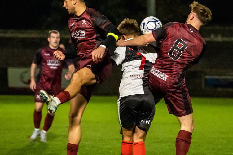 Paulton Rovers v Shepton Mallet action