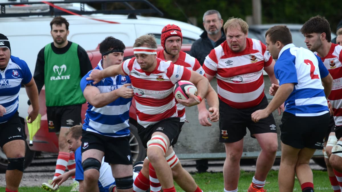 Midsomer Norton erringt beeindruckenden Heimsieg gegen Gordano.