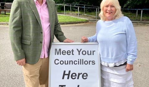Independent councillors hold Peasedown St John street surgery 