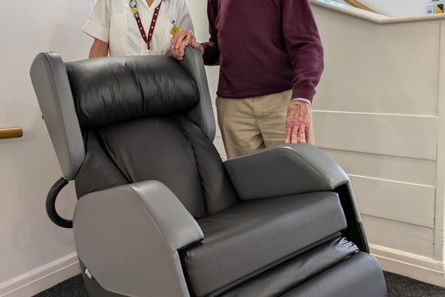 Former patient thanked for generous donation 