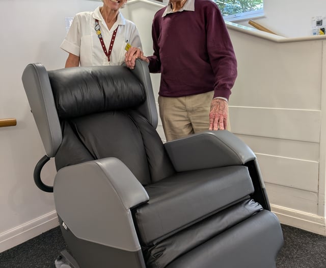 Former patient thanked for generous donation 