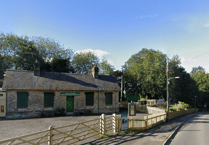 Trustees respond to criticism over replacement fencing at train station