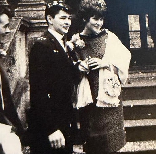 Terry and Sandra Wheeler on their wedding day at Frome Town Hall in October 1965.