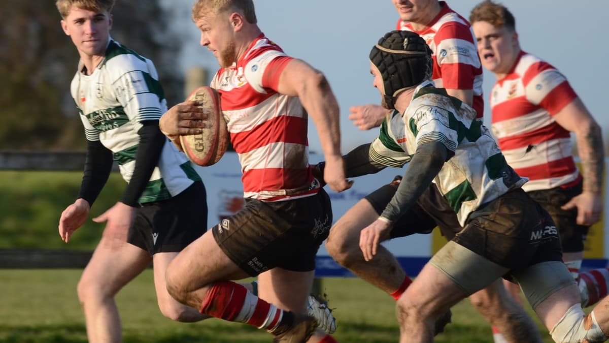 Midsomer Norton deklassiert Schlusslicht Chosen Hill Former Pupils