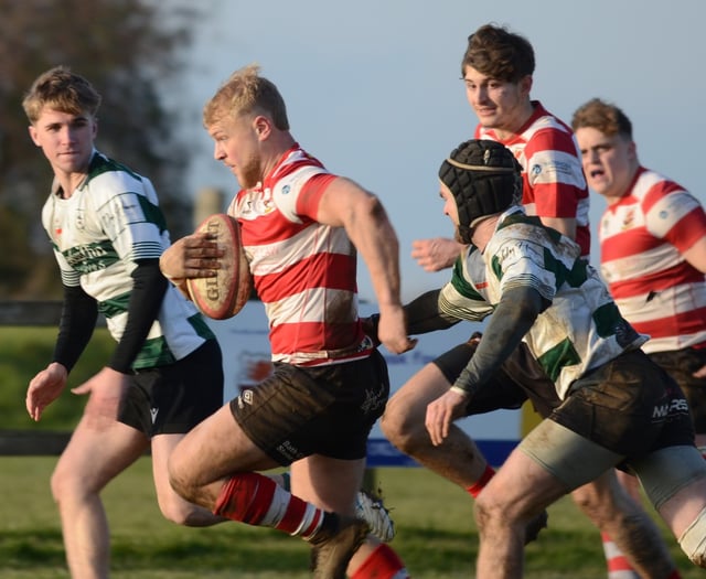 Midsomer Norton crush bottom side Chosen Hill Former Pupils 