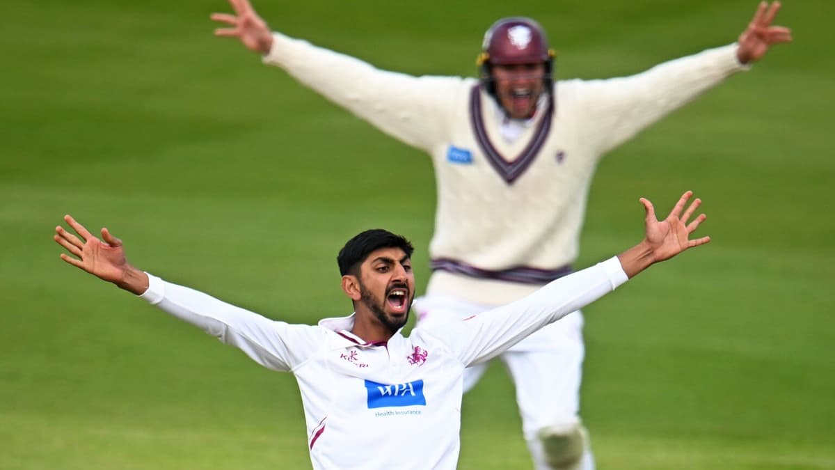 England spinner Shoaib Bashir leaves Somerset