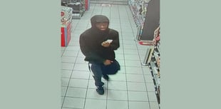 Police seek man in Bath robbery attempt