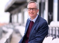 Lord Barber steps down as chair of Somerset CCC 