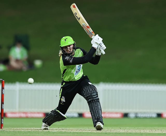 Somerset Women snap up Aussie Learoyd 