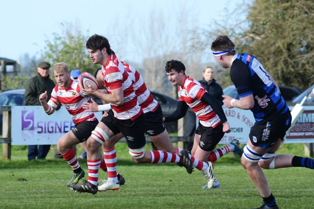 Midsomer Norton squeeze home against Crusaders 