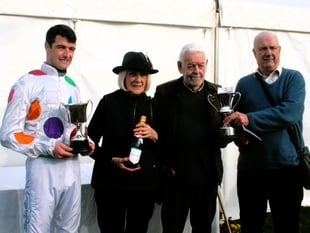 Thrilling Day of horse racing at Ston Easton Point-to-Point