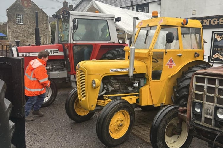 The Kings Head pub is the start and end destination for the run, finishing with a raffle. 