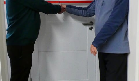 Outdoor bowls underway at Paulton despite rain 