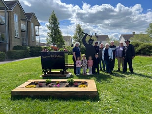 Heritage metal miners figure installed outside Mardons Social Club