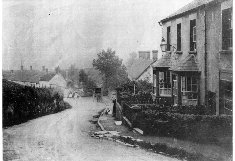 Mystery Photograph: A waiting horse and carriage, but where?