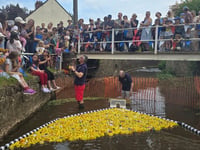 Record 1,000-plus entry for duck race