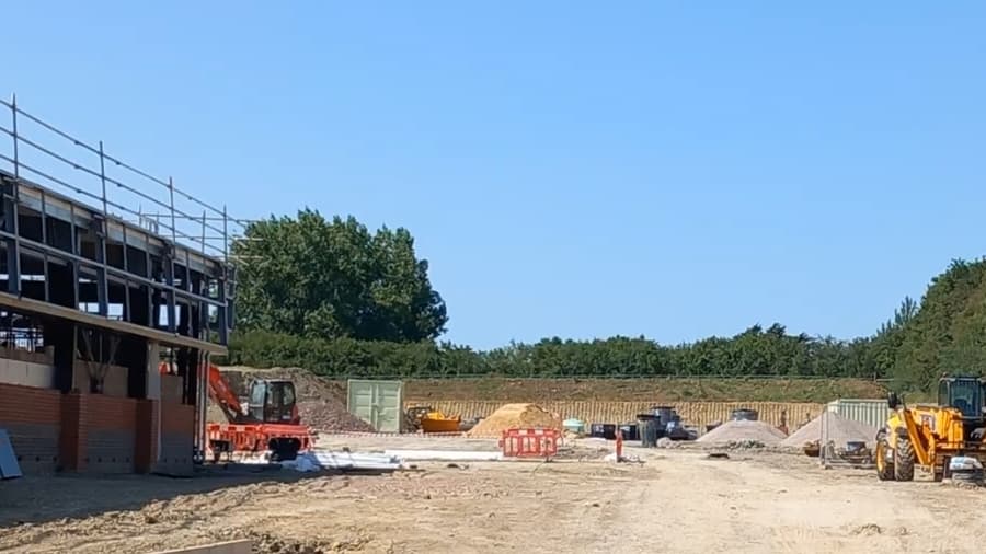 Neue Arbeitsplätze entstehen in Frome, da eine Einzelhandelseinheit in der ...