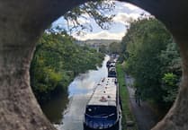 Slow boats to chaos in canal jam
