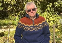 Tributes to Chew Stoke tree champion